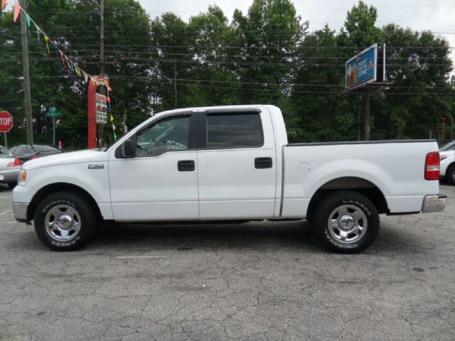 Ford F150 SL Short Bed 2WD Pickup Truck