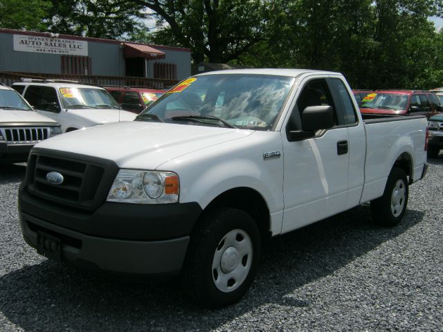 Ford F150 SLT Extra Cab Pickup Truck