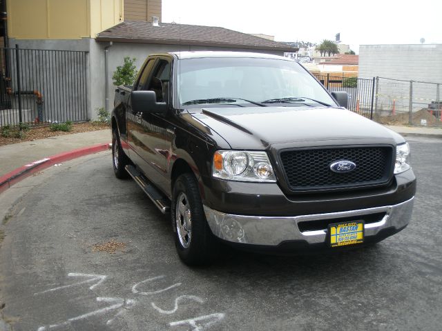 Ford F150 2006 photo 2