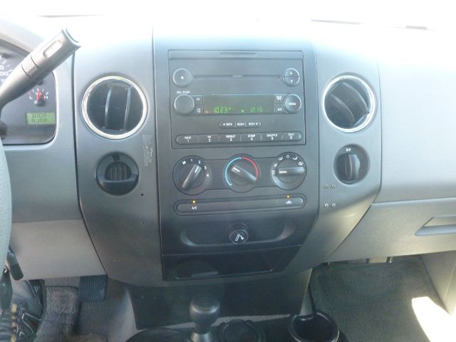 Ford F150 2006 photo 2