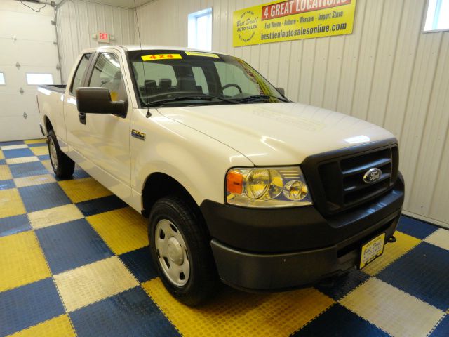 Ford F150 LT Crew Cab Pickup Truck