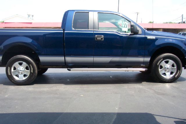 Ford F150 XLT Supercrew Short Bed 2WD Pickup Truck