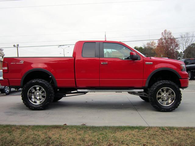 Ford F150 EXT CAB 4WD 143.5wb Pickup Truck