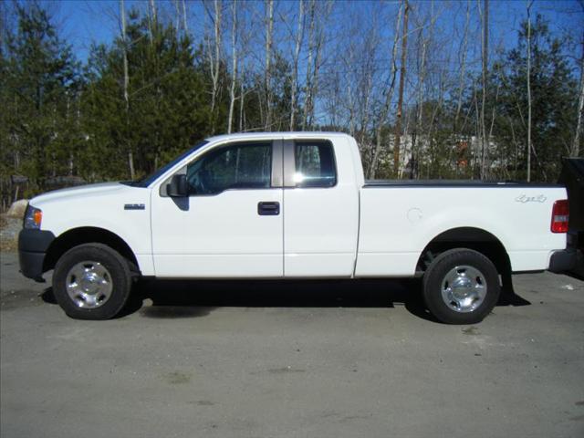 Ford F150 Supercab Short Bed 2WD Pickup