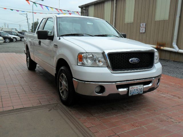 Ford F150 XLT Supercrew Short Bed 2WD Pickup Truck