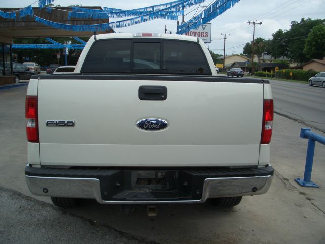 Ford F150 XLT Supercrew Short Bed 2WD Pickup Truck