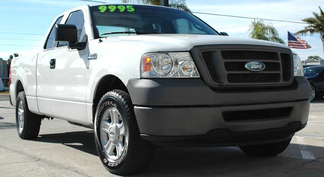 Ford F150 SLE- 4X4 Pickup Truck