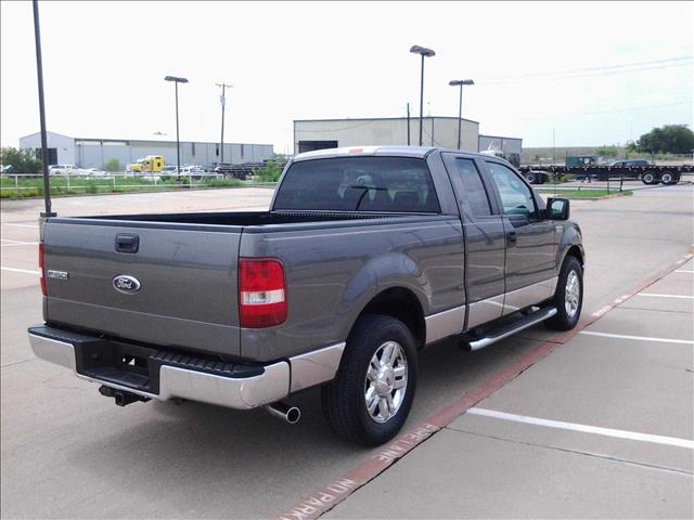 Ford F150 Quad Cab 140.5 WB 4WD SLT Pickup Truck