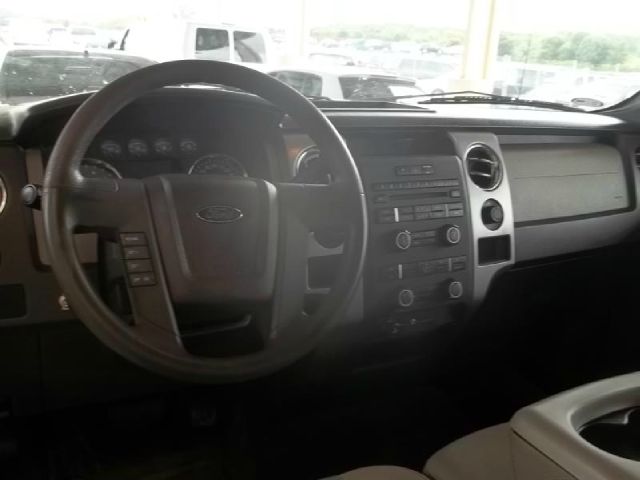 Ford F150 2010 photo 2