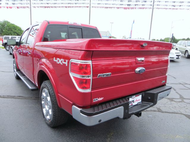 Ford F150 XLT Supercrew Short Bed 2WD Pickup Truck