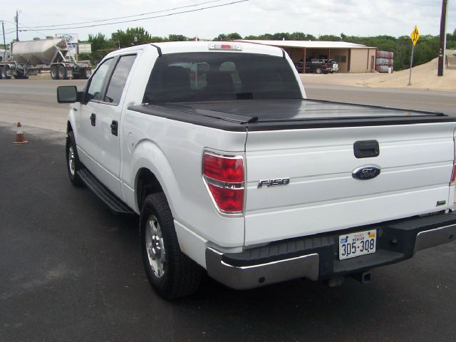 Ford F150 2010 photo 2