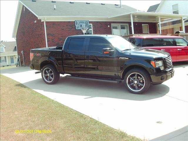 Ford F150 2010 photo 2