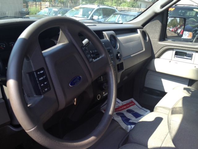 Ford F150 2010 photo 2