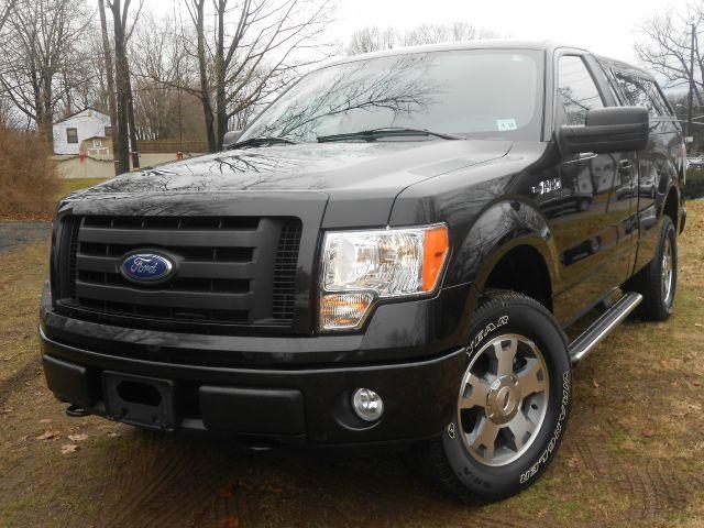 Ford F150 4dr SEC Pickup Truck