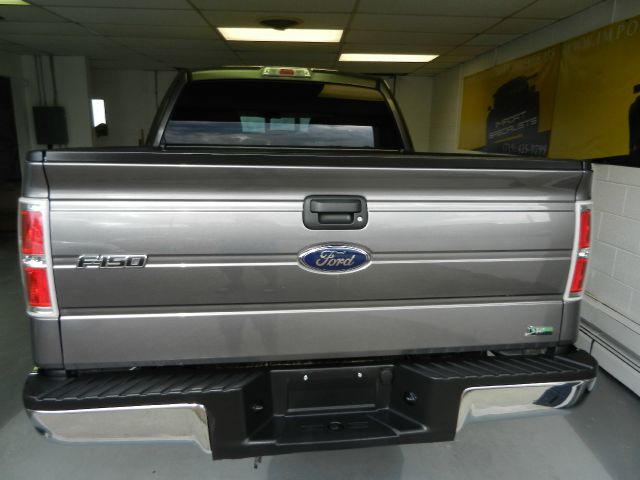 Ford F150 2010 photo 2