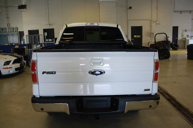 Ford F150 XLT Supercrew Short Bed 2WD Pickup Truck