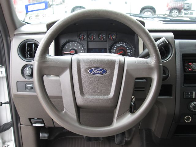 Ford F150 2010 photo 12