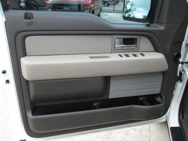 Ford F150 2010 photo 16