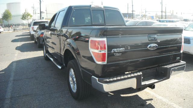 Ford F150 2010 photo 2