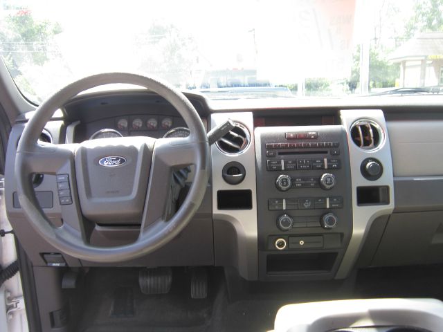 Ford F150 2010 photo 1