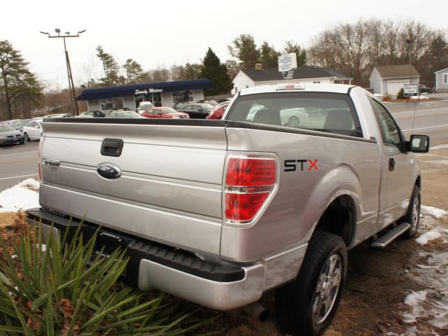 Ford F150 2010 photo 2