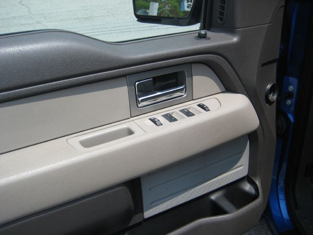 Ford F150 2010 photo 11