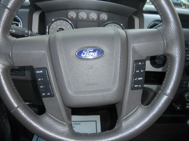 Ford F150 2010 photo 1