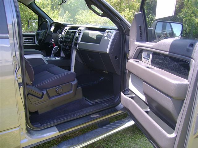 Ford F150 2010 photo 19