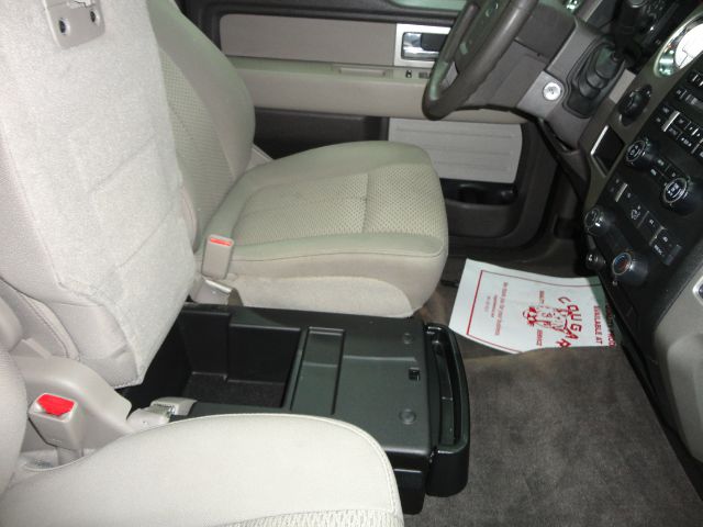 Ford F150 2010 photo 14