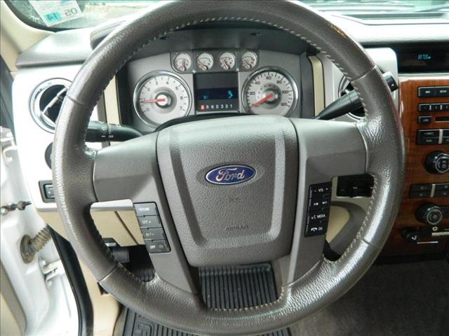 Ford F150 2010 photo 2