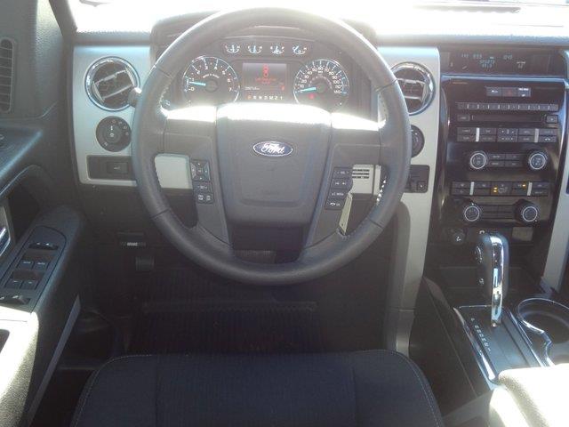 Ford F150 2011 photo 2