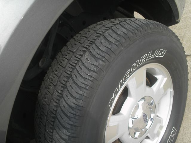 Ford F150 2011 photo 2