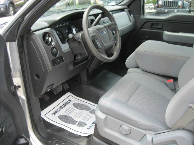 Ford F150 2011 photo 2