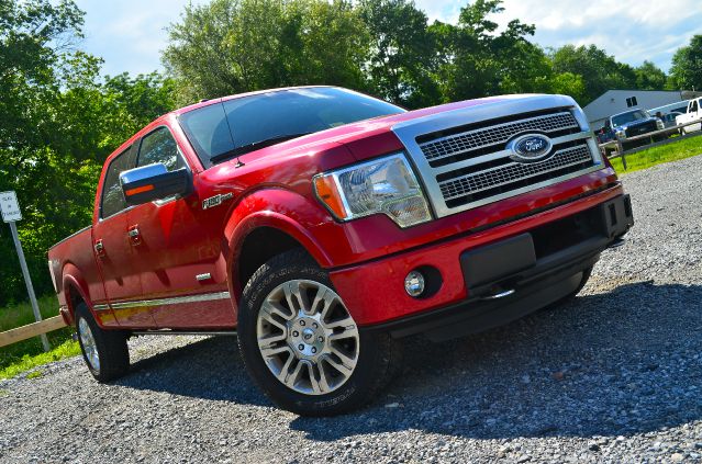 Ford F150 2500 4X4 8FT BED Pickup Truck