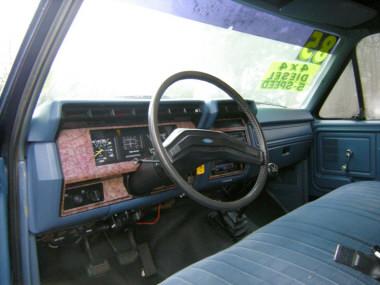 Ford F250 1985 photo 2