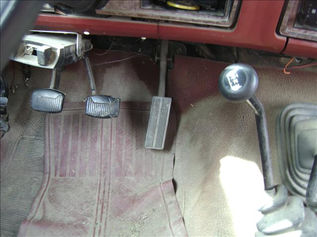 Ford F250 1985 photo 4