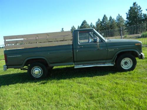 Ford F250 1985 photo 3