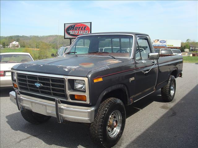 Ford F250 1985 photo 1