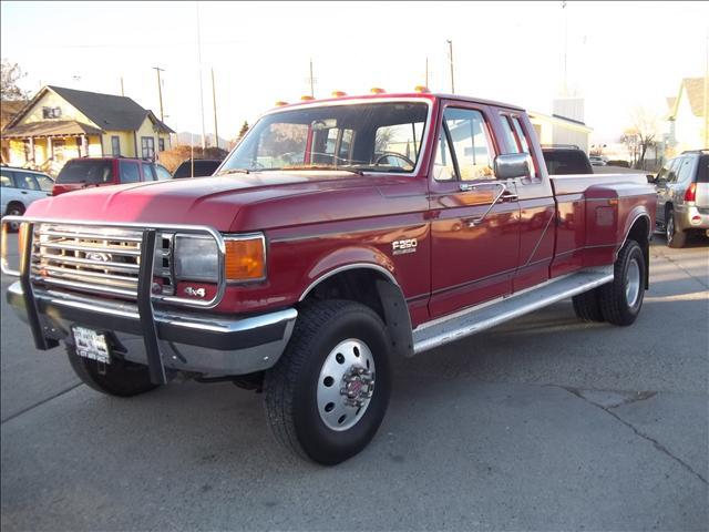 Ford F250 Base Pickup