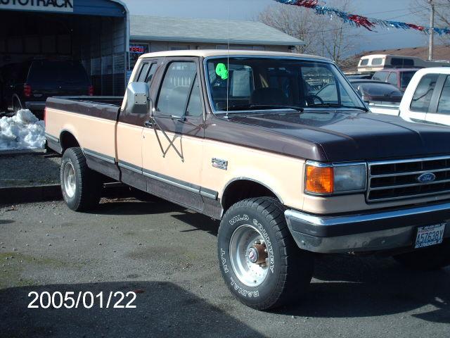 Ford F250 Base Pickup