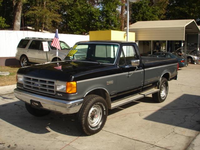 Ford F250 Base Pickup