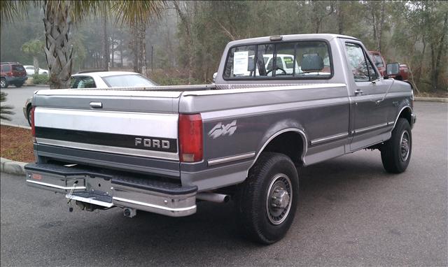 Ford F250 4dr Sdn CX Pickup