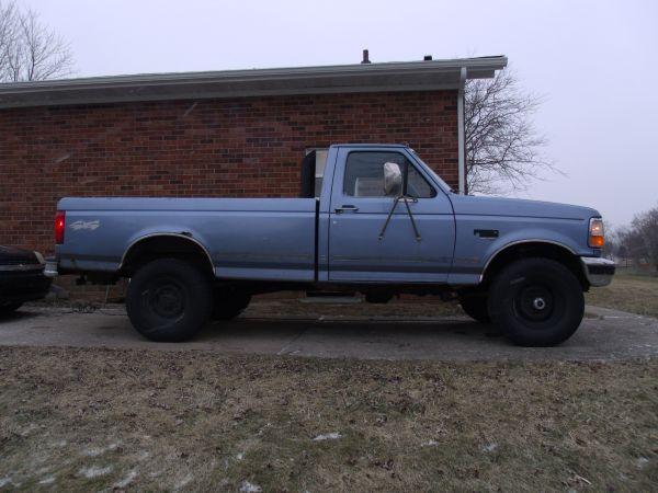 Ford F250 ESi Pickup Truck