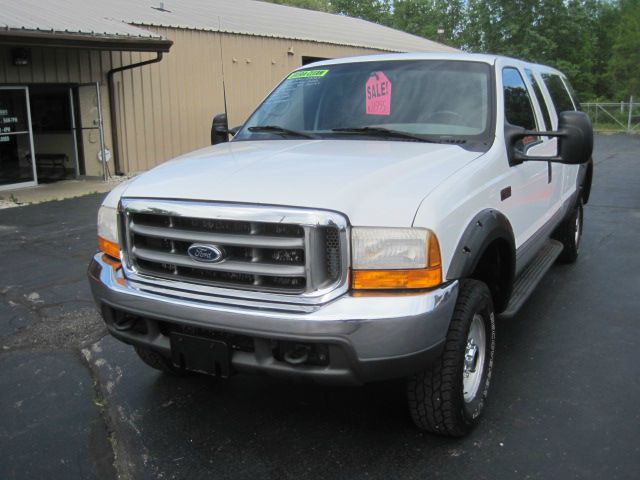 Ford F250 SLT 1 Ton Dually 4dr 35 Pickup Truck