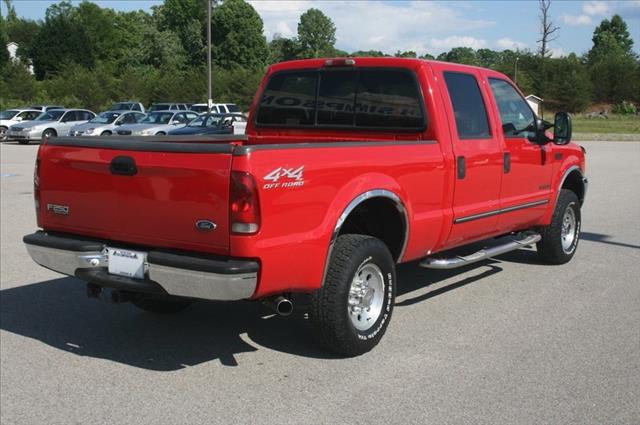 Ford F250 2DR 3.8 GRD TOUR AT Pickup Truck