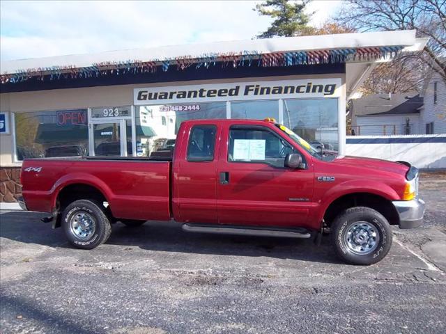 Ford F250 4 DOOR Sport Pickup