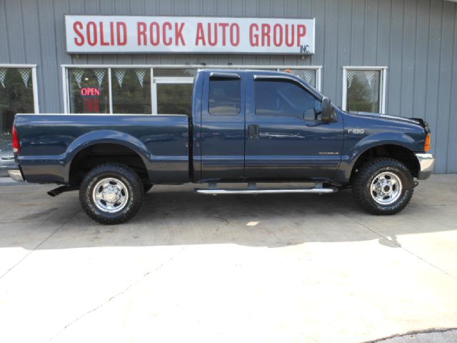 Ford F250 SLT 1 Ton Dually 4dr 35 Pickup Truck