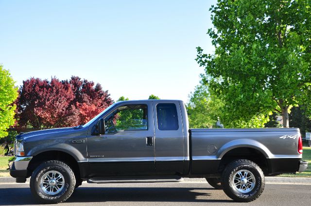 Ford F250 Supercab XL Pickup Truck