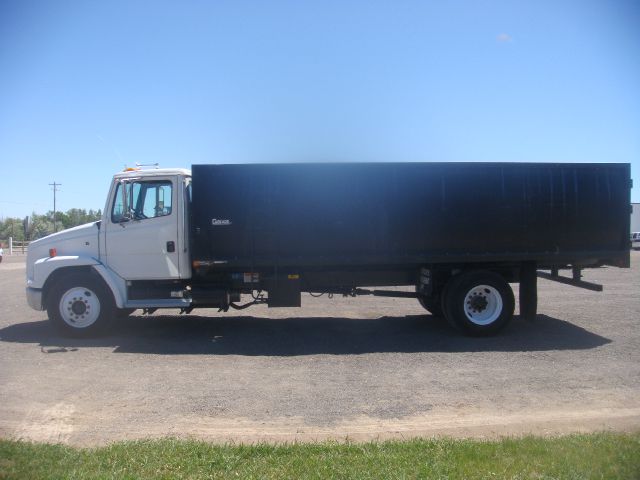 Freightliner FL 70 2000 photo 14