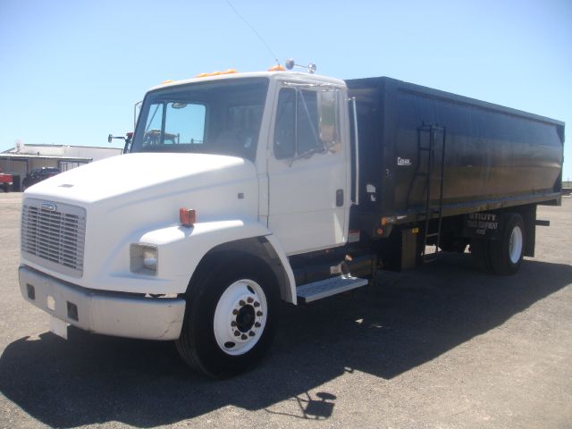 Freightliner FL 70 2000 photo 16